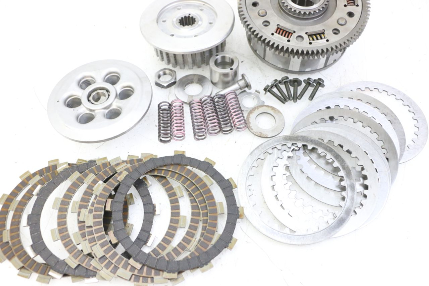 photo de EMBREAGEM YAMAHA FZ6 FAZER S2 600 (2007 - 2011) - Vista de perto