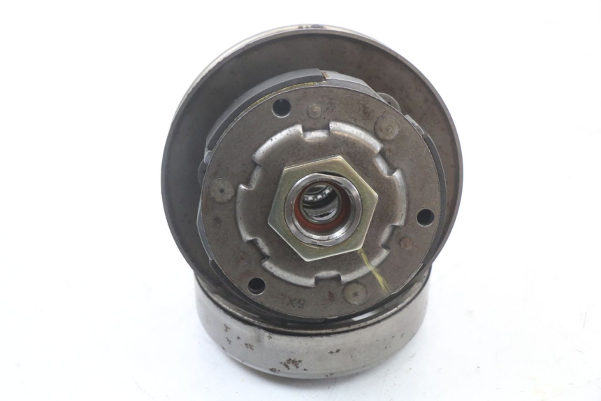 photo de EMBREAGEM YAMAHA YP MAJESTY 125 (2002 - 2006) - Outro ângulo de visão