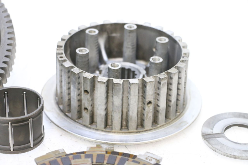 photo de EMBREAGEM YAMAHA YZF R GENESIS 750 (1993 - 1998) - Detalhe da peça