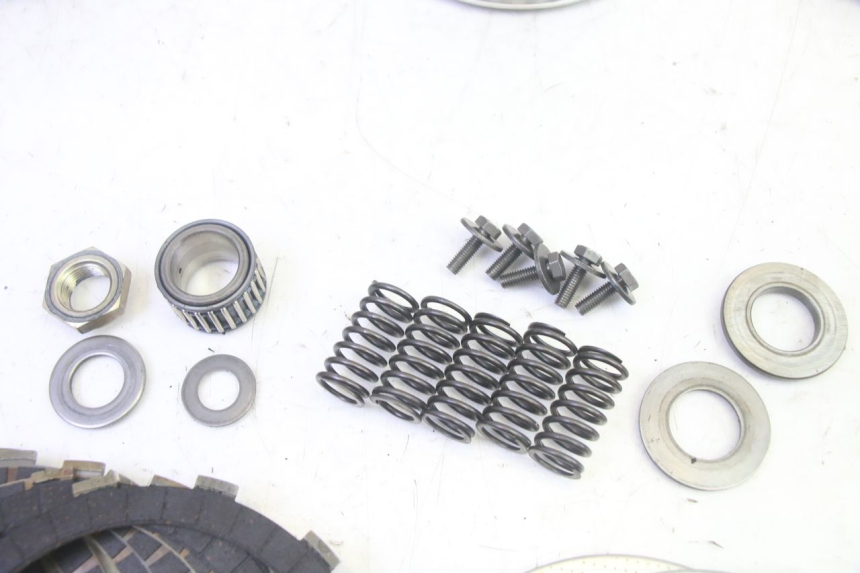 photo de EMBREAGEM KAWASAKI ZR 7 750 (1999 - 2004) - Marcações e referências