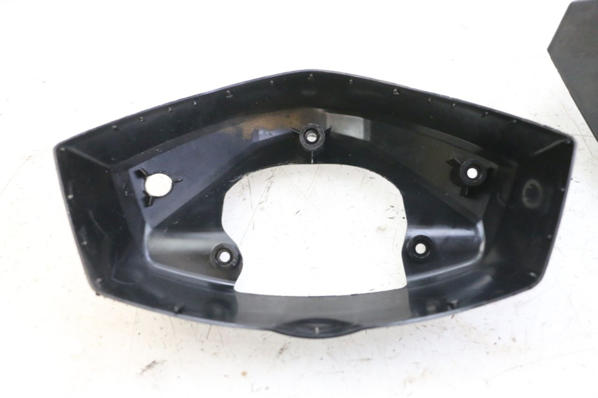 photo de ARO DE PAINEL DE INSTRUMENTOS YAMAHA BW'S BWS 125 (2010 - 2013) - Detalhe da peça