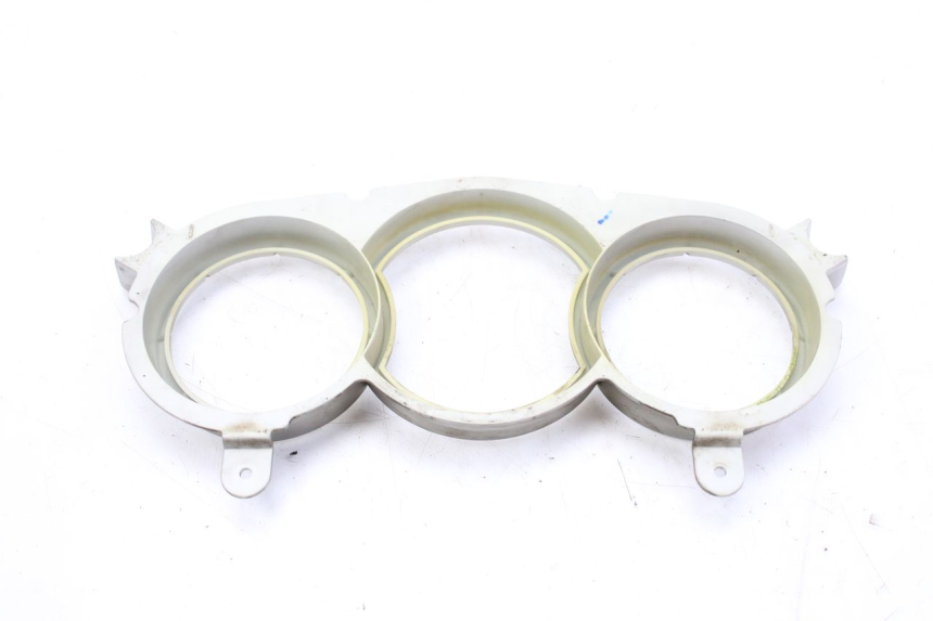 photo de ARO DE PAINEL DE INSTRUMENTOS PEUGEOT CITYSTAR 50 (2013 - 2017) - Pontos de fixação