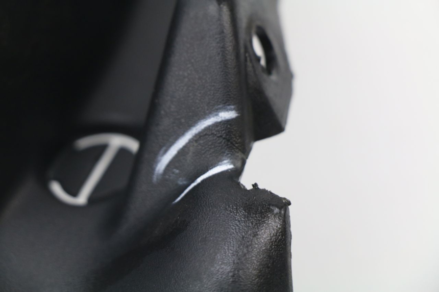 photo de ARO DE PAINEL DE INSTRUMENTOS PEUGEOT ELYSEO 50 (1998 - 2001) - Outro ângulo de visão
