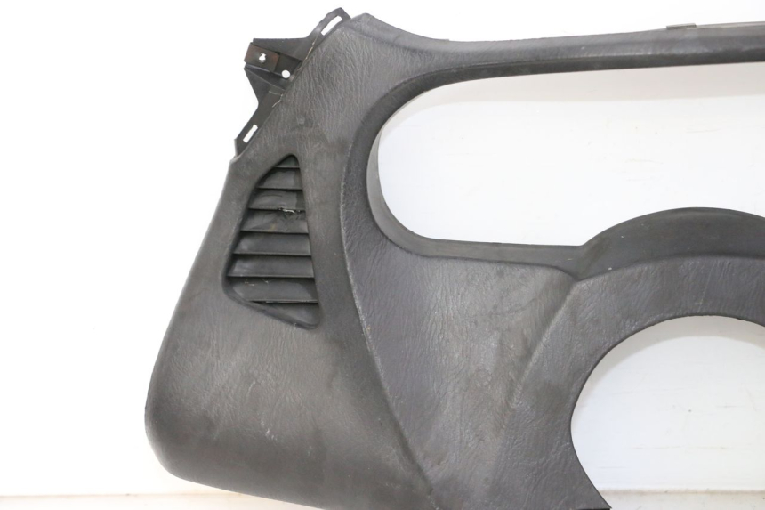 photo de ARO DO PAINEL DE INSTRUMENTOS HONDA FES S-WING SWING ABS 125 (2007 - 2015) - Detalhes característicos