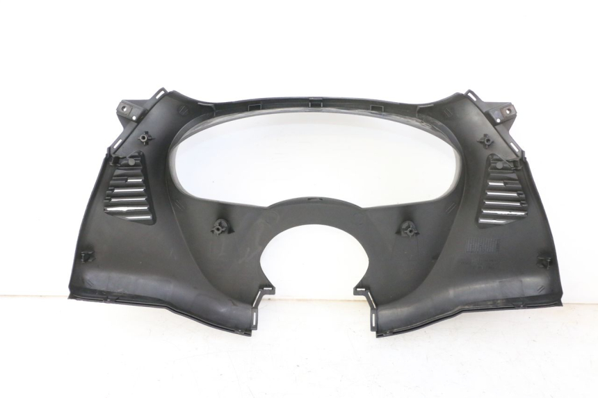photo de ARO DO PAINEL DE INSTRUMENTOS HONDA FES S-WING SWING ABS 125 (2007 - 2015) - Detalhes característicos