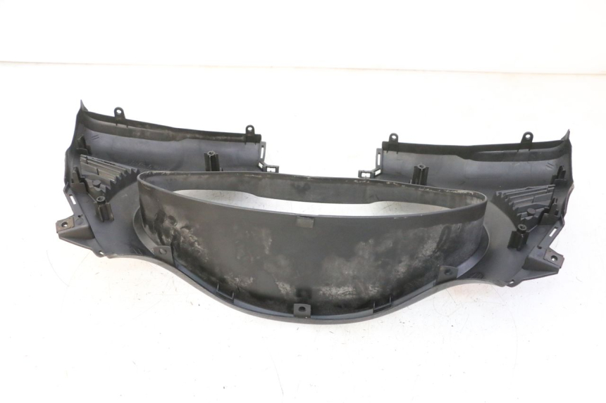 photo de ARO DO PAINEL DE INSTRUMENTOS HONDA FES S-WING SWING ABS 125 (2007 - 2015) - Pontos de fixação