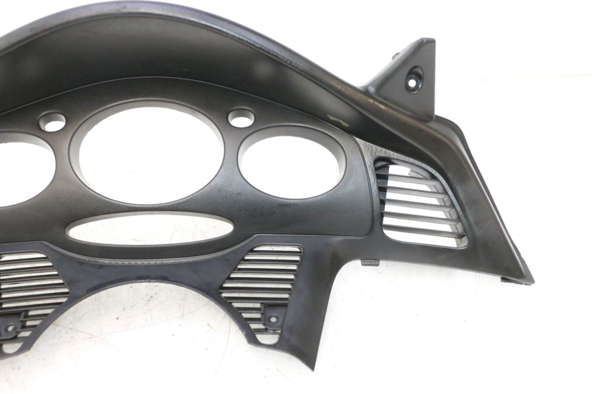 photo de ARO DO PAINEL DE INSTRUMENTOS HONDA FJS SILVER WING SILVERWING 400 (2005 - 2008) - Detalhes característicos
