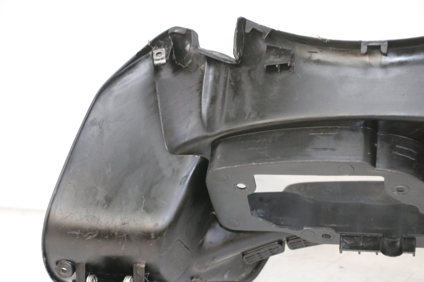 photo de ARO DE PAINEL DE INSTRUMENTOS GILERA NEXUS 300 (2008 - 2013) - Pontos de fixação