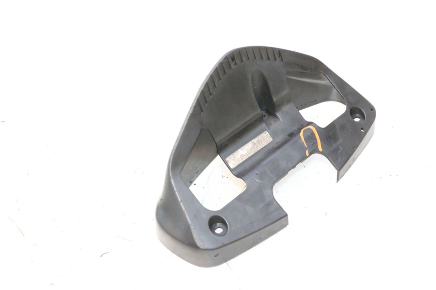 photo de ARO DO CONTADOR SUZUKI GSR 600 (2005 - 2012) - Detalhe da peça