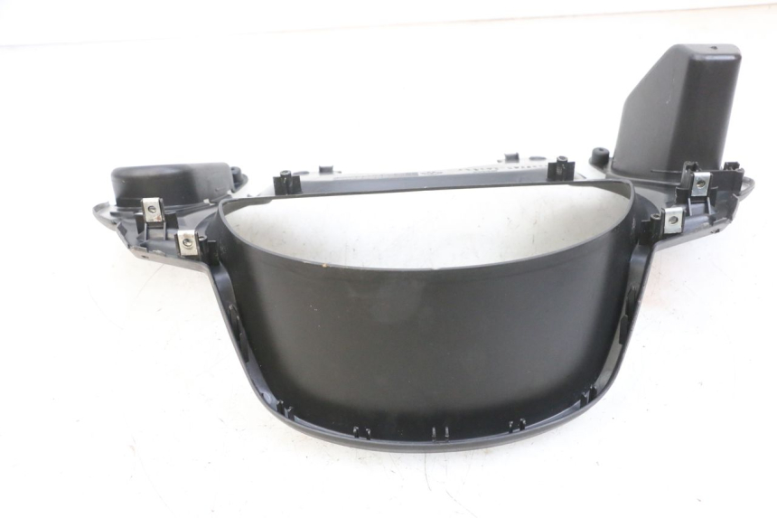 photo de ARO DO PAINEL DE INSTRUMENTOS SYM GTS EVO 125 (2009 - 2013) - Vista geral