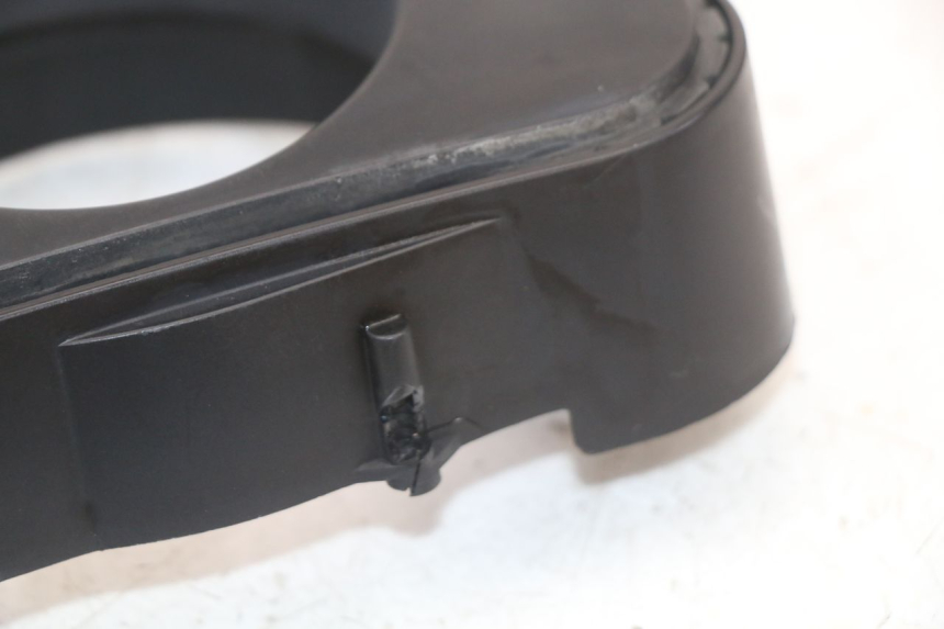 photo de ARO DE PAINEL DE INSTRUMENTOS HONDA CBR F 1000 (1993 - 1996) - Zoom do estado de desgaste