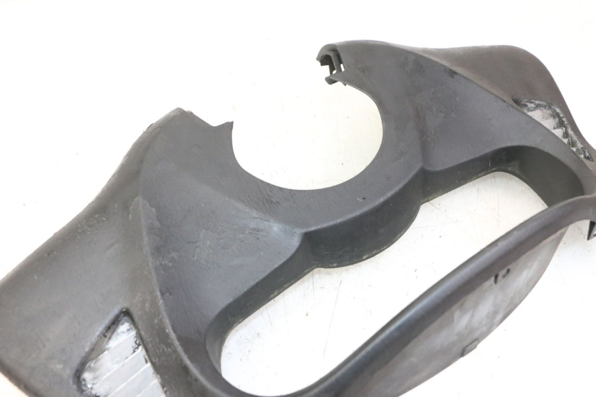 photo de ARO DO PAINEL DE INSTRUMENTOS HONDA FES S-WING SWING 125 (2007 - 2015) - Detalhe da peça