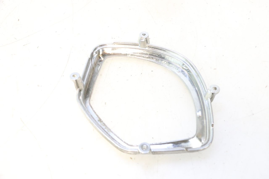 photo de ARO DE PAINEL DE INSTRUMENTOS PIAGGIO LIBERTY IGET 4T 50 (2015 - 2020) - Detalhe da peça