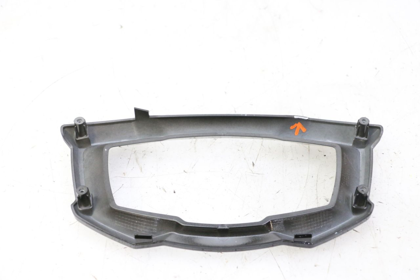 photo de ARO DE PAINEL DE INSTRUMENTOS PIAGGIO MP3 HPE 310 (2024 - 2025) - Pontos de fixação