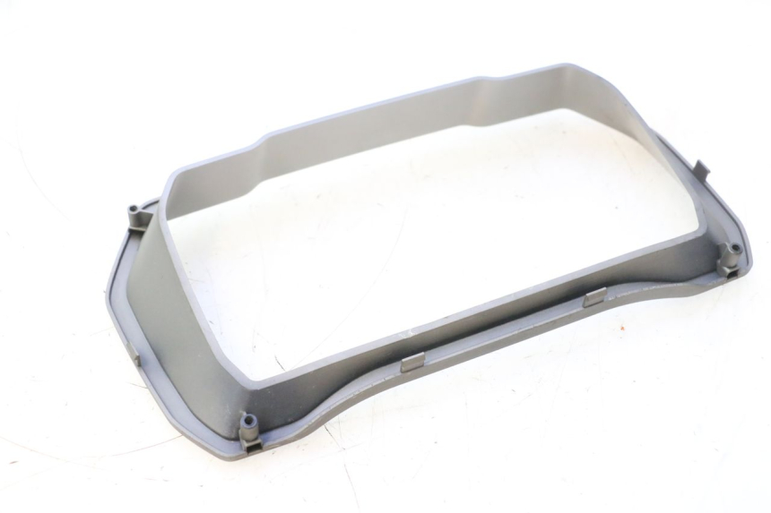 photo de ARO DO CONTADOR PIAGGIO MP3 HPE 530 (2022 - 2026) - Ampliação técnica