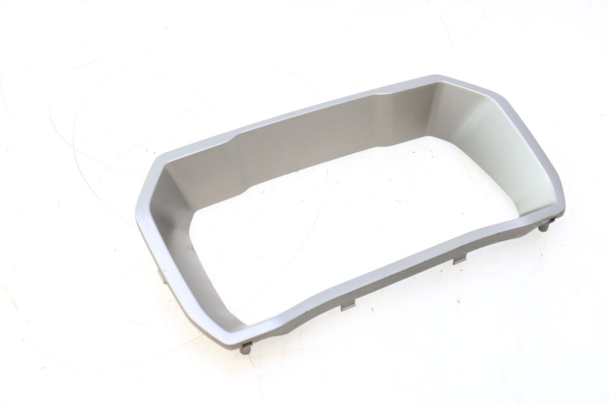 photo de ARO DO CONTADOR PIAGGIO MP3 HPE 530 (2022 - 2026) - Pontos de fixação