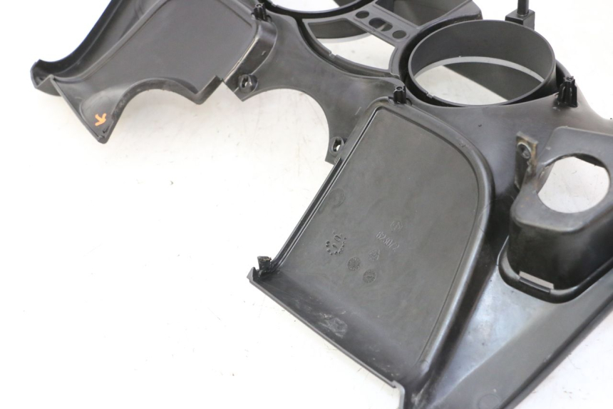 photo de ARO DO PAINEL DE INSTRUMENTOS PIAGGIO MP3 LT 300 (2010 - 2016) - Outro ângulo de visão