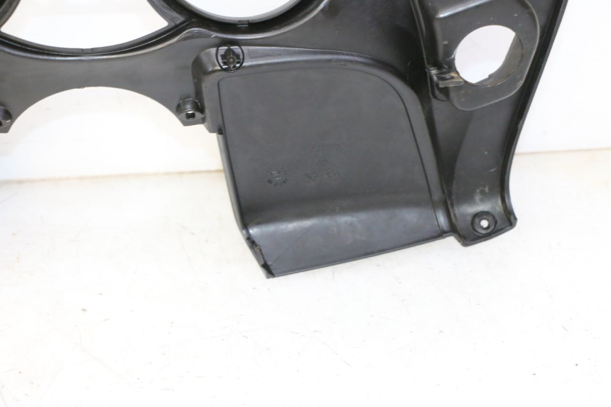 photo de ARO DO PAINEL DE INSTRUMENTOS PIAGGIO MP3 LT 300 (2010 - 2016) - Peça verificada