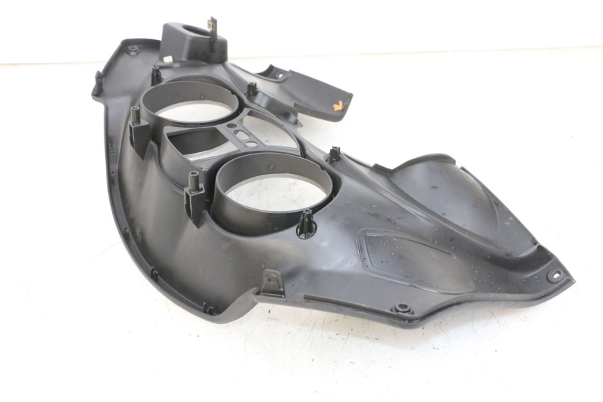 photo de ARO DO PAINEL DE INSTRUMENTOS PIAGGIO MP3 125 (2006 - 2014) - Pontos de fixação