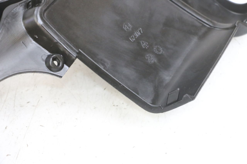 photo de ARO DO PAINEL DE INSTRUMENTOS PIAGGIO MP3 RL 250 (2006 - 2010) - Detalhe da peça