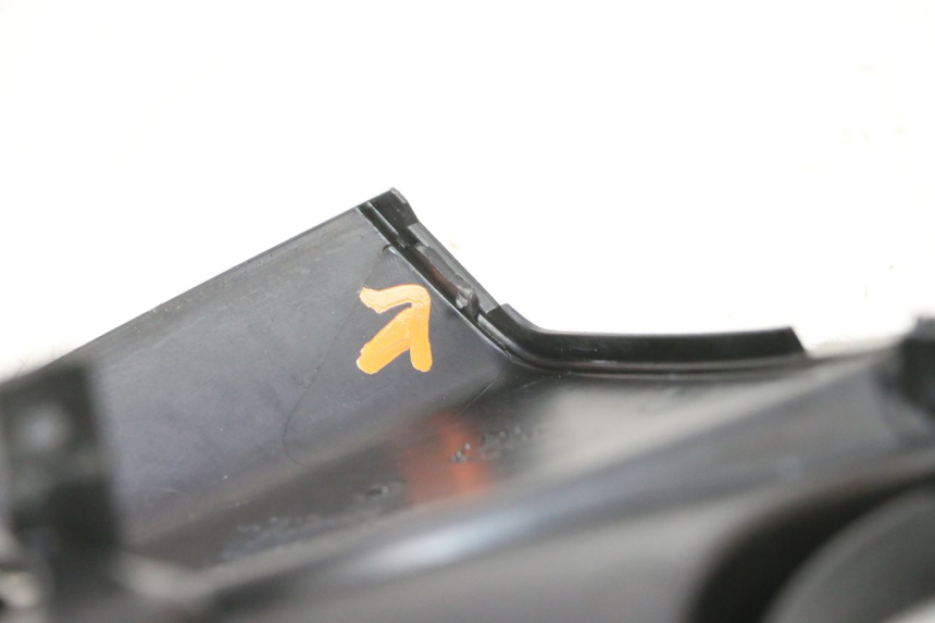 photo de ARO DO PAINEL DE INSTRUMENTOS PIAGGIO MP3 RL 250 (2006 - 2010) - Detalhe da peça