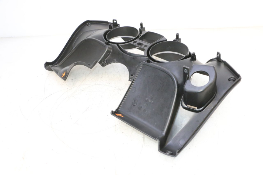 photo de ARO DO PAINEL DE INSTRUMENTOS PIAGGIO MP3 RL 250 (2006 - 2010) - Outro ângulo de visão