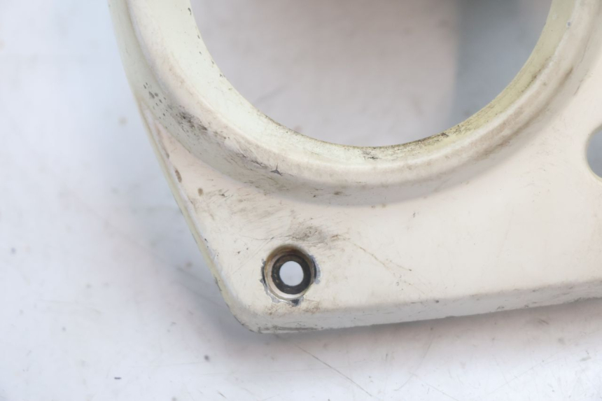 photo de MOLDURA DO CONTADOR MBK NITRO 50 (2004 - 2008) - Detalhe da peça