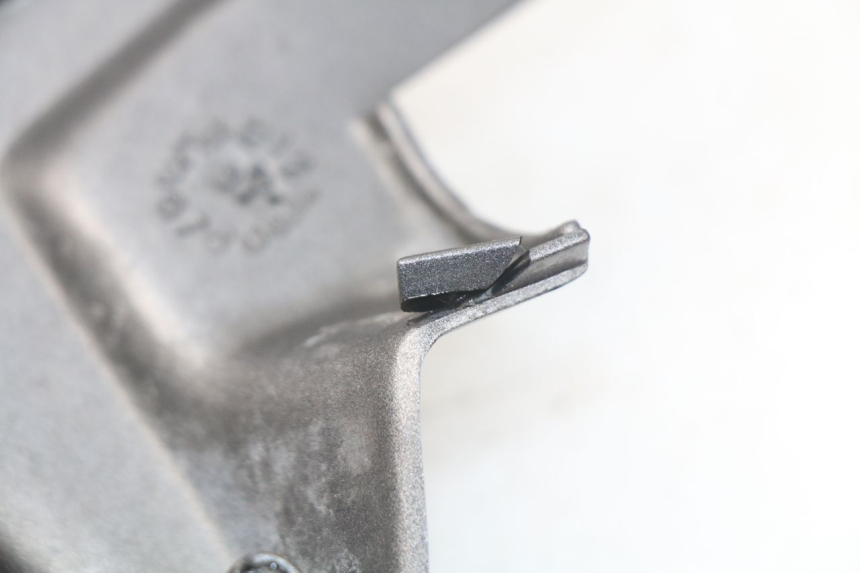 photo de ARO DO PAINEL DE INSTRUMENTOS PEUGEOT SC 50 (1988 - 1992) - Detalhe da peça