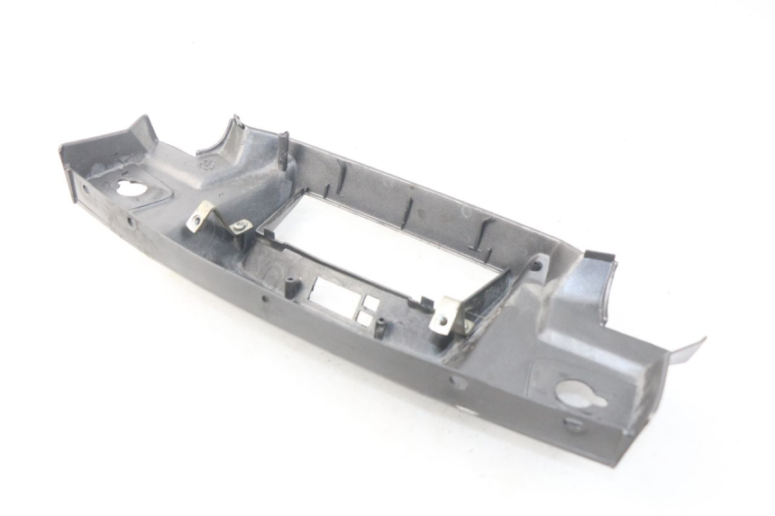 photo de ARO DO PAINEL DE INSTRUMENTOS PEUGEOT SC 50 (1988 - 1992) - Pontos de fixação