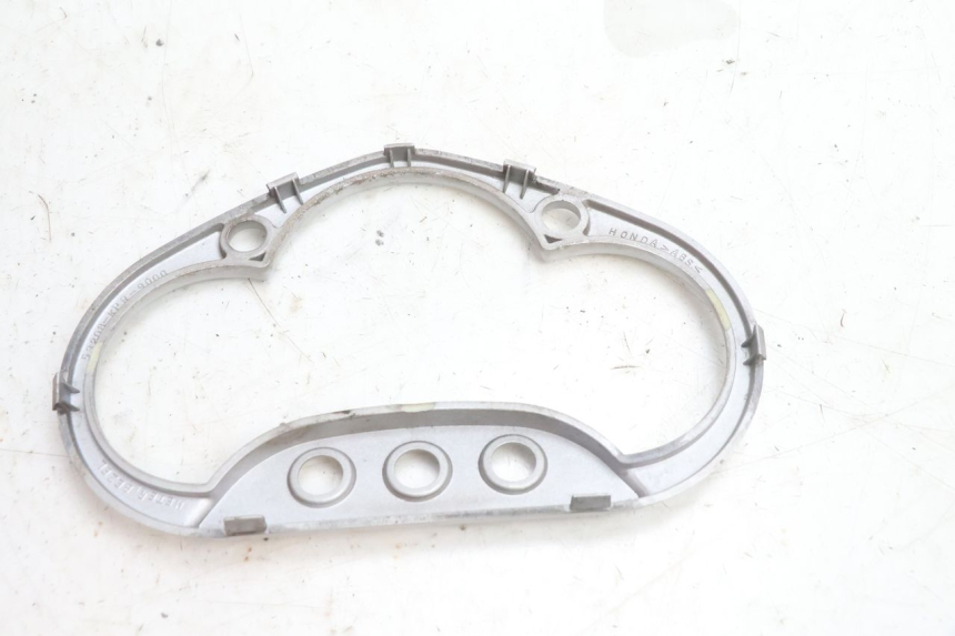 photo de ARO DO CONTADOR HONDA SH 125 (2001 - 2003) - Zoom do estado de desgaste