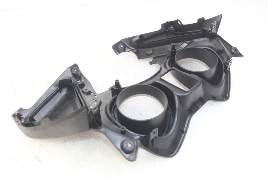 photo de ARO DE PAINEL DE INSTRUMENTOS MBK SKYCRUISER 125 (2010 - 2013) - Detalhe da peça