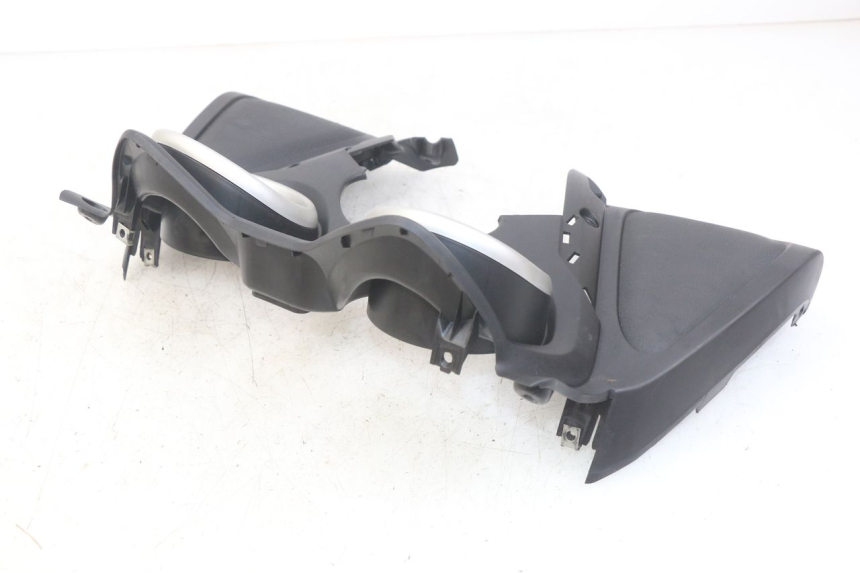 photo de ARO DE PAINEL DE INSTRUMENTOS MBK SKYCRUISER 125 (2010 - 2013) - Ampliação técnica