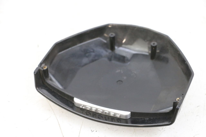 photo de ARO DO PAINEL DE INSTRUMENTOS PEUGEOT SPEEDFIGHT 4 4T EFI 50 (2021 - 2025) - Zoom do estado de desgaste