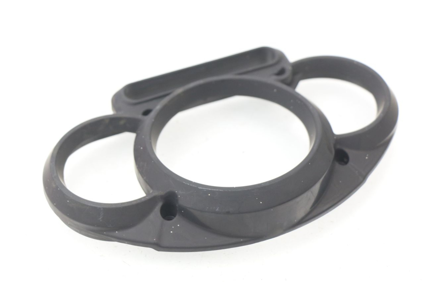 photo de ARO DE PAINEL DE INSTRUMENTOS APRILIA SR CARB LC 2T 50 (2004 - 2012) - Outro ângulo de visão