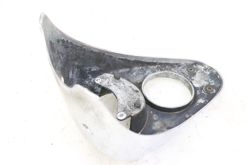 photo de ARO DO PAINEL DE INSTRUMENTOS HONDA VT C2 SHADOW 750 (1997 - 2001) - Detalhe da peça