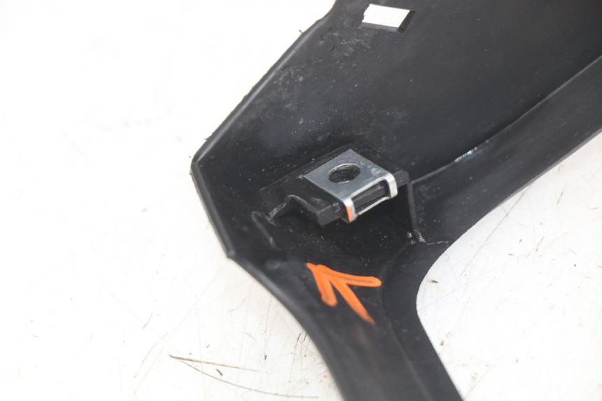 photo de ARO DO PAINEL DE INSTRUMENTOS YAMAHA X-MAX XMAX 125 (2010 - 2013) - Ampliação técnica
