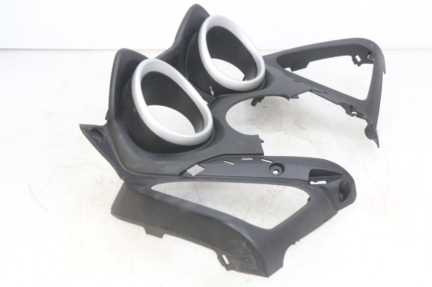 photo de ARO DO PAINEL DE INSTRUMENTOS YAMAHA X-MAX XMAX 125 (2010 - 2013) - Peça verificada