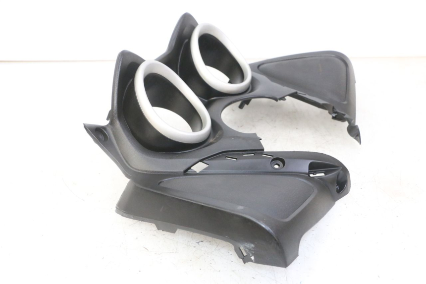 photo de ARO DO PAINEL DE INSTRUMENTOS YAMAHA X-MAX XMAX 125 (2010 - 2013) - Outro ângulo de visão