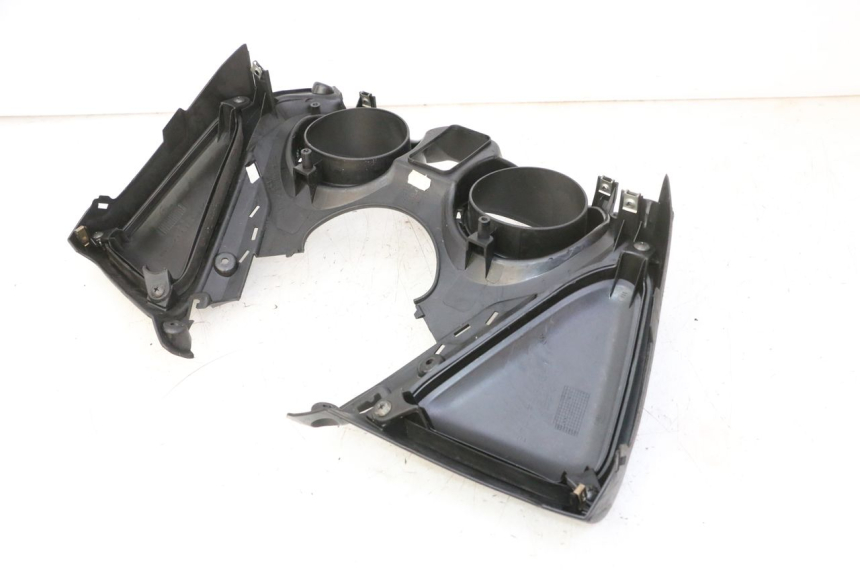 photo de ARO DO PAINEL DE INSTRUMENTOS YAMAHA X-MAX XMAX 125 (2010 - 2013) - Outro ângulo de visão