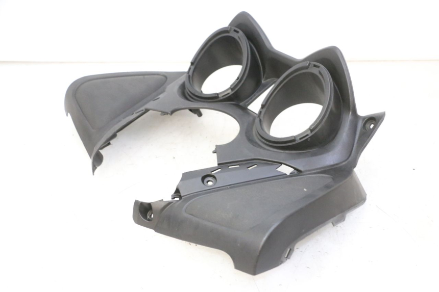 photo de ARO DO PAINEL DE INSTRUMENTOS YAMAHA X-MAX XMAX 125 (2010 - 2013) - Pontos de fixação