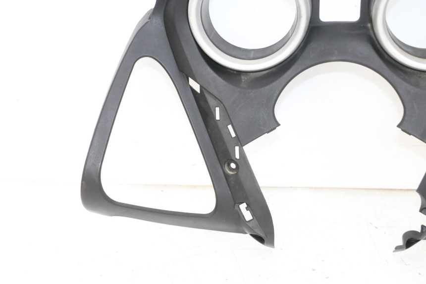 photo de ARO DO PAINEL DE INSTRUMENTOS YAMAHA X-MAX XMAX 125 (2010 - 2013) - Ampliação dos componentes