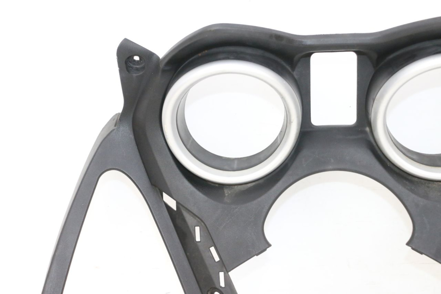 photo de ARO DO PAINEL DE INSTRUMENTOS YAMAHA X-MAX XMAX 125 (2010 - 2013) - Inspeção visual