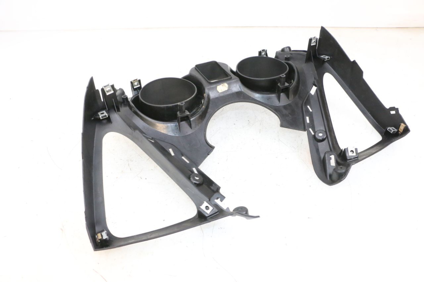 photo de ARO DO PAINEL DE INSTRUMENTOS YAMAHA X-MAX XMAX 125 (2010 - 2013) - Zoom do estado de desgaste