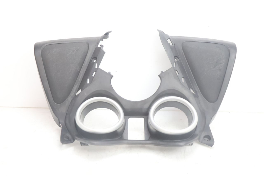 photo de ARO DO PAINEL DE INSTRUMENTOS YAMAHA X-MAX XMAX 125 (2010 - 2013) - Zoom do estado de desgaste