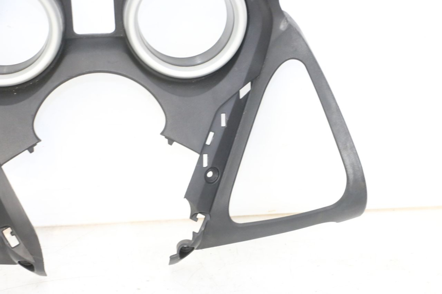 photo de ARO DO PAINEL DE INSTRUMENTOS YAMAHA X-MAX XMAX ABS 250 (2010 - 2014) - Peça verificada