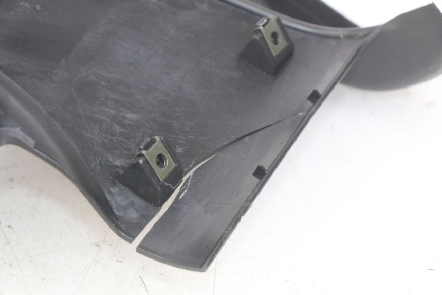 photo de ARO DE PAINEL DE INSTRUMENTOS YAMAHA YP MAJESTY 400 (2004 - 2008) - Outro ângulo de visão