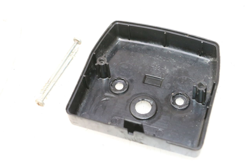 photo de MOLDURA DA LUZ TRASEIRA PEUGEOT 103 SPX CLIP 50 (1989 - 1992) - Vista principal