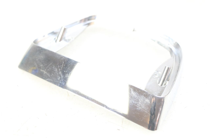 photo de ARO DE LUZ TRASEIRA PIAGGIO VESPA LX 2T 50 (2005 - 2013) - Outro ângulo de visão