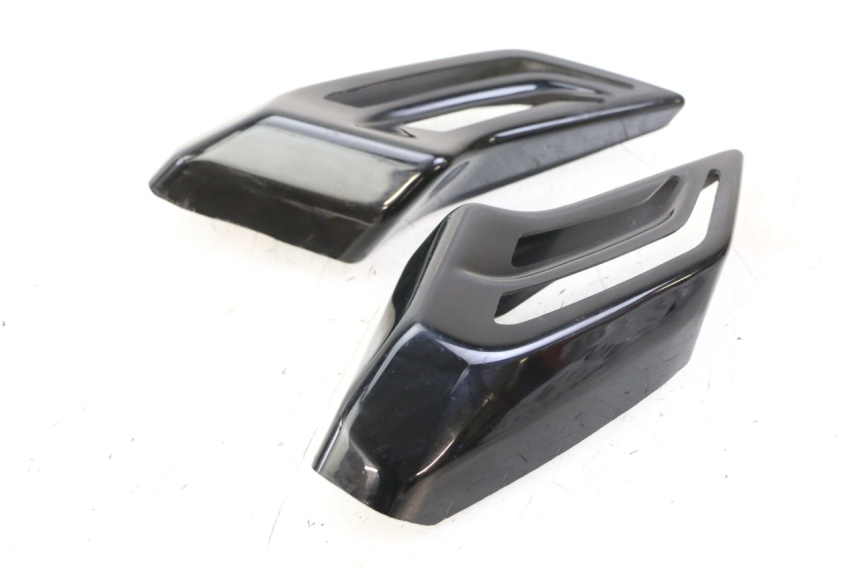 photo de ARO DE LUZ TRASEIRA YAMAHA YP T-MAX TMAX 530 (2017 - 2020) - Ampliação técnica