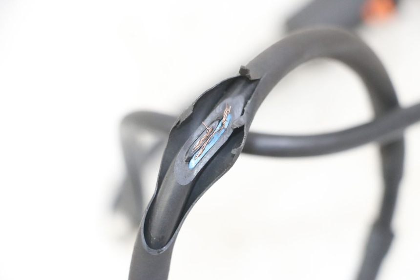 photo de ENGRENAGEM DO CONTADOR PEUGEOT ELYSTAR 125 (2002 - 2007) - Vista geral